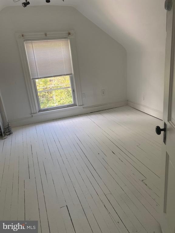 421 E Lake Avenue - Photo 22