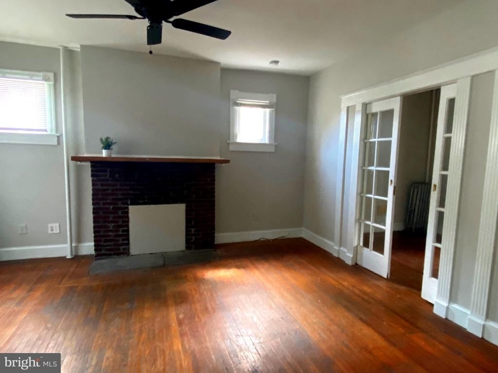 421 E Lake Avenue - Photo 1