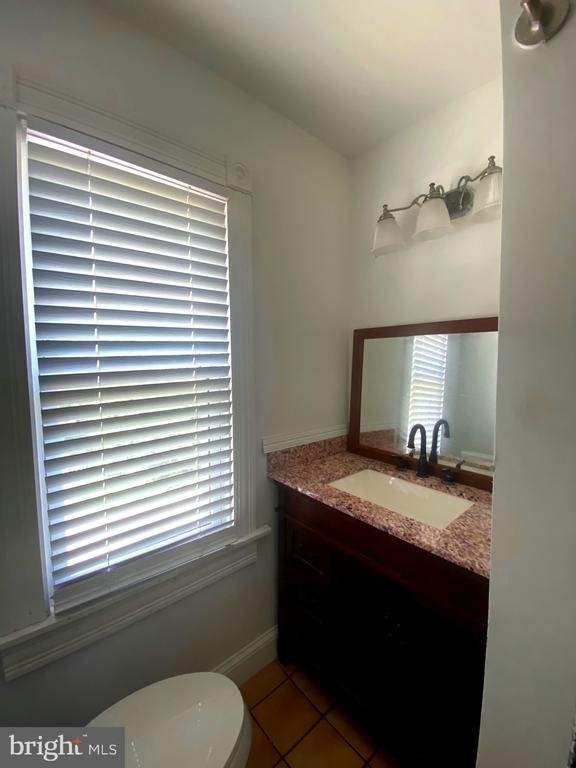 421 E Lake Avenue - Photo 11