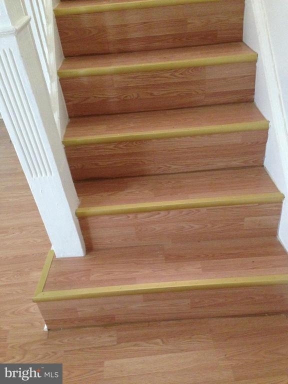621 Linnard Street - Photo 3