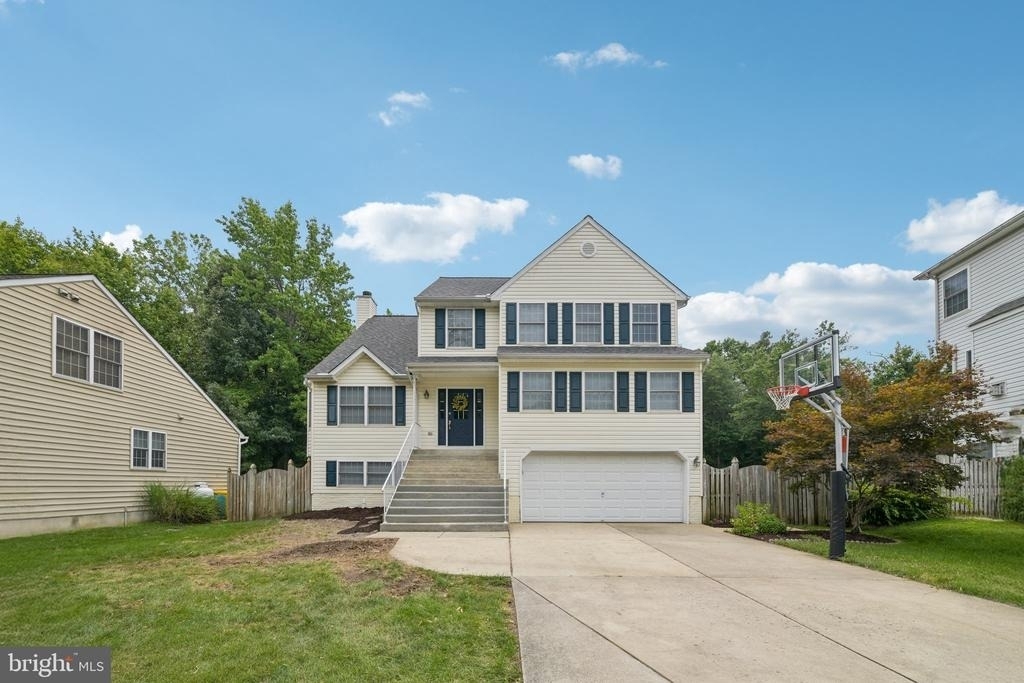 713 Mimosa Cove Road - Photo 0