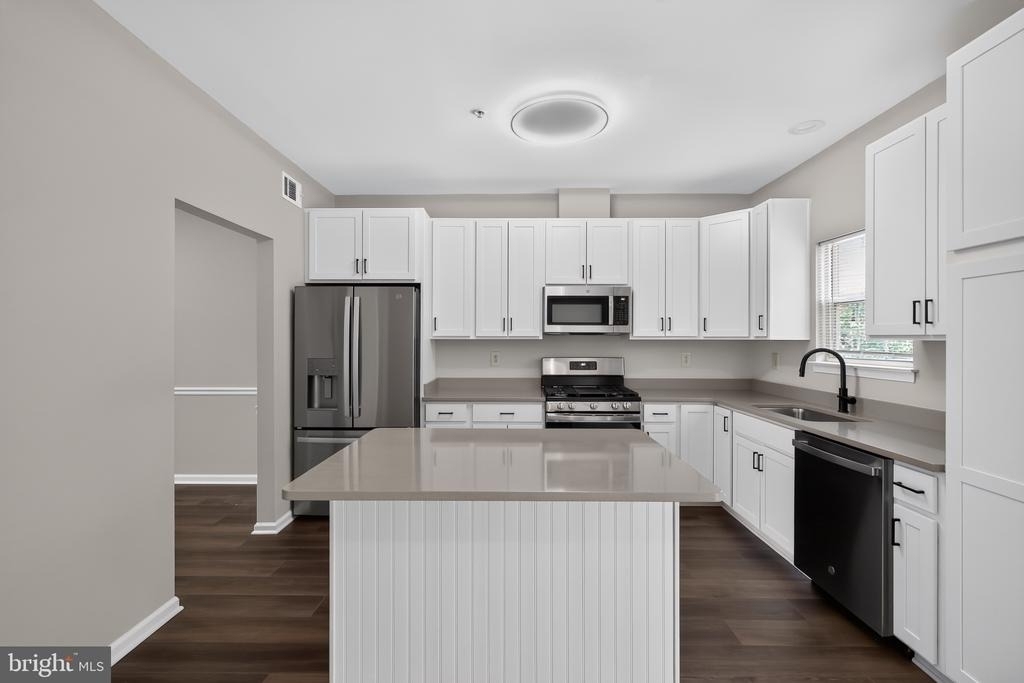 2434 Sandwich Court - Photo 6