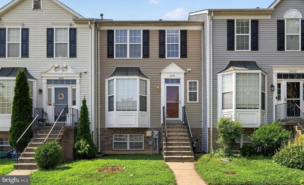 2434 Sandwich Court - Photo 0