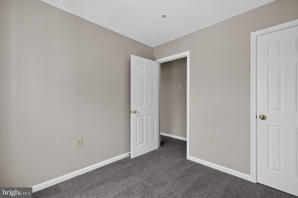 2434 Sandwich Court - Photo 16