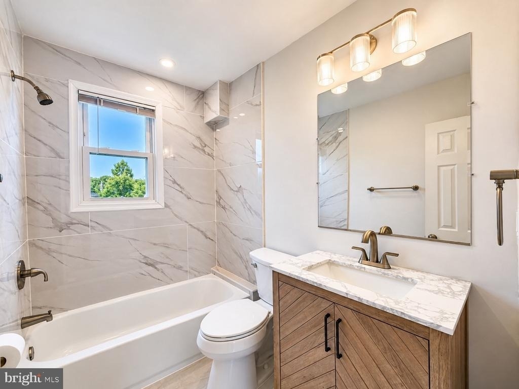 2851 Robinson Place Se - Photo 9