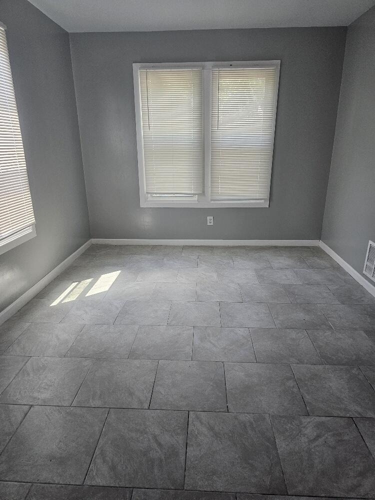 7733 E Forest Avenue - Photo 3