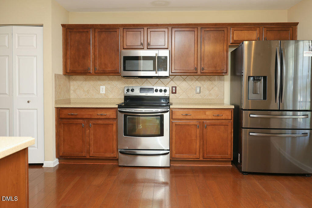 8843 Thornton Town Place - Photo 11