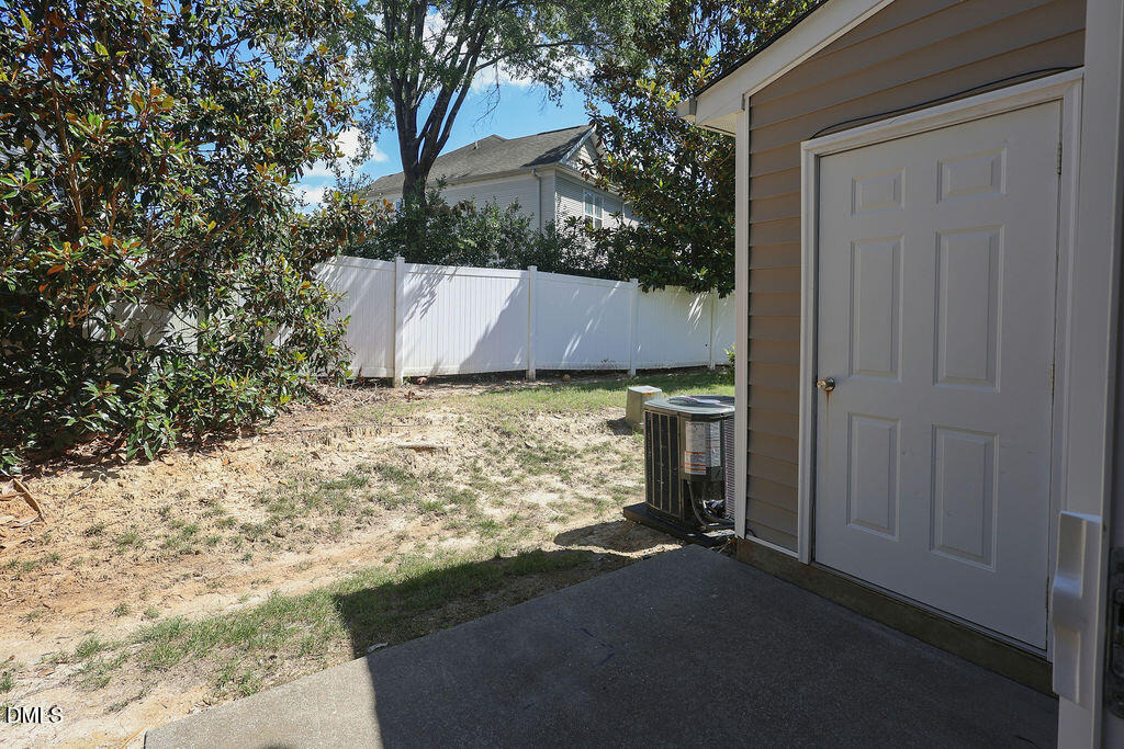 8843 Thornton Town Place - Photo 30