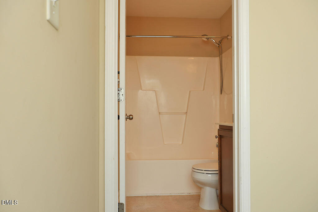 8843 Thornton Town Place - Photo 15