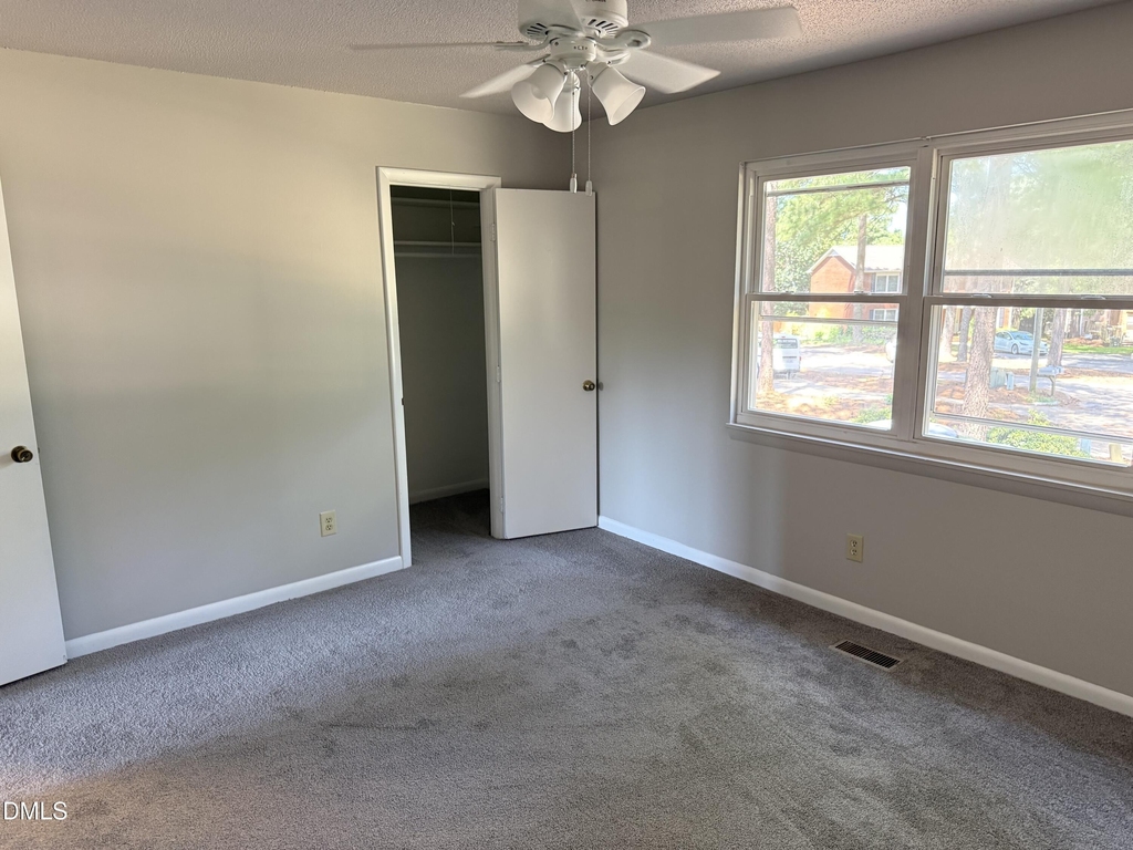 4401 Bleeker Court - Photo 11