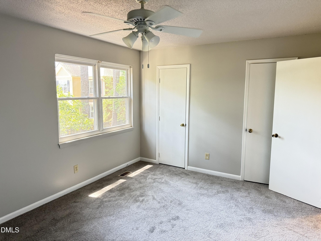 4401 Bleeker Court - Photo 7