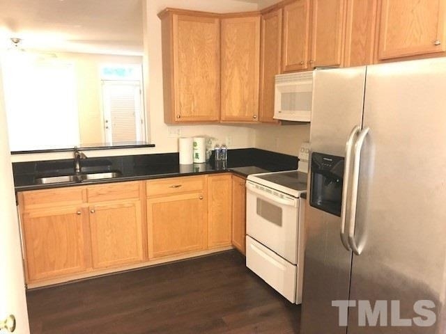 5504 Bradford Pear Court - Photo 3
