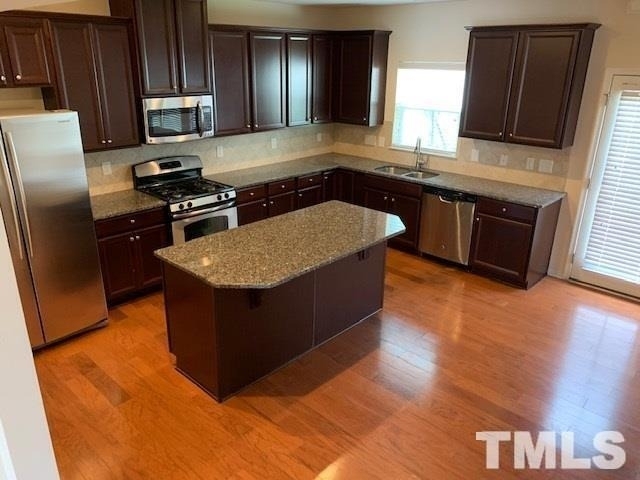 2504 Historic Circle - Photo 7
