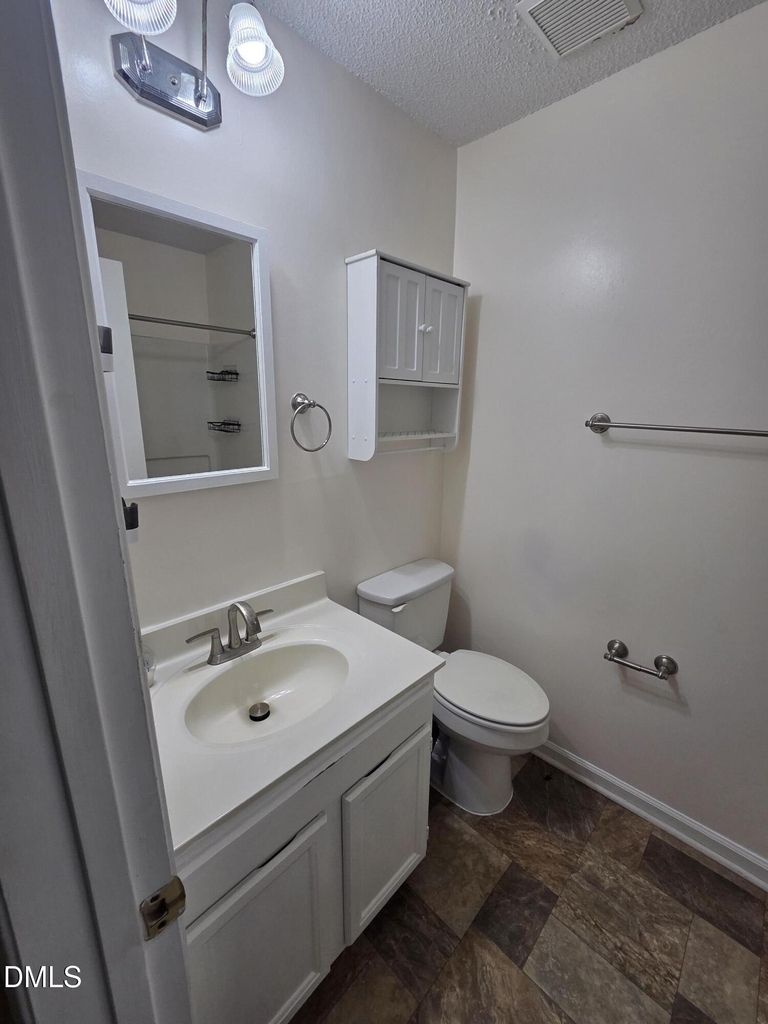 2011 Quaker Landing - Photo 6