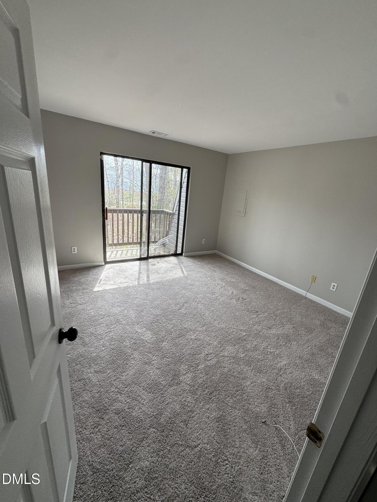 361 Summerwalk Circle - Photo 8