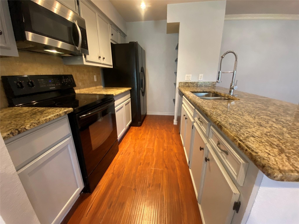 10616 Mellow Meadows Dr Mdws - Photo 8