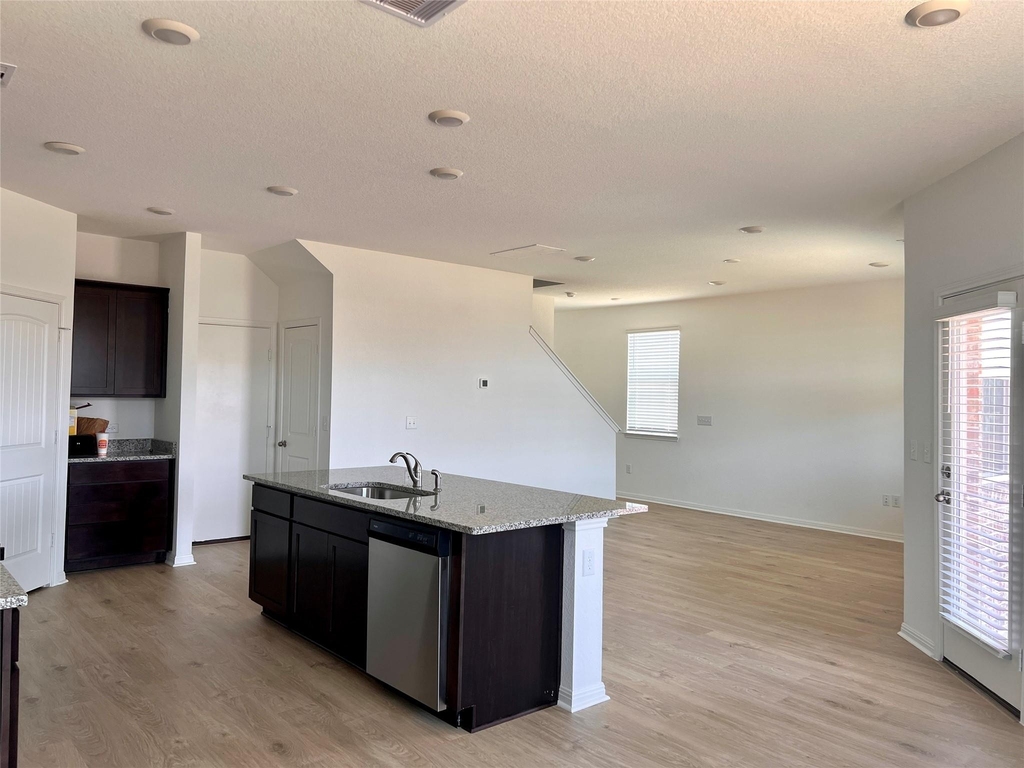 220 Saide St - Photo 9