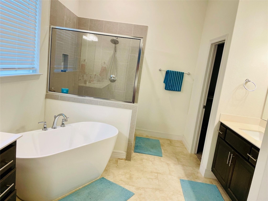 18001 Dufour Dr - Photo 11