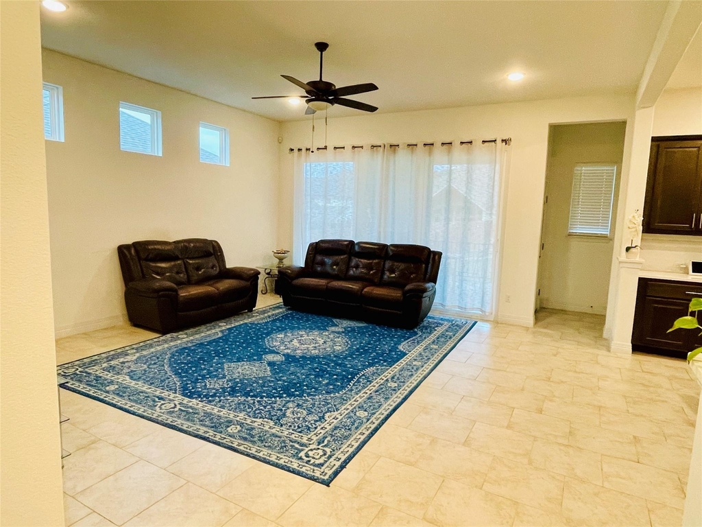 18001 Dufour Dr - Photo 4