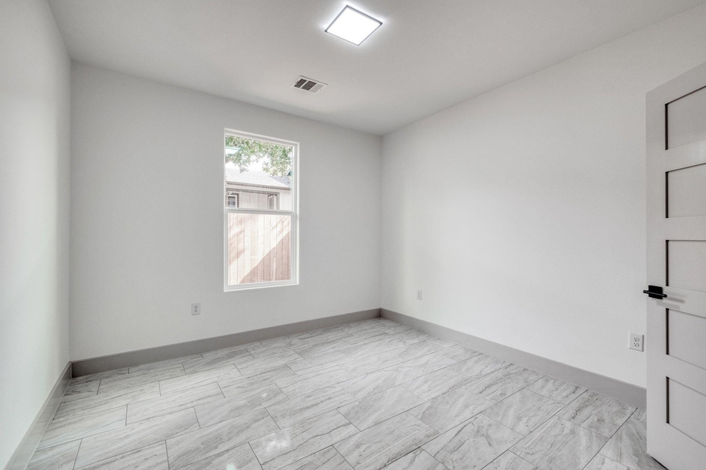 202 Washington St - Photo 19