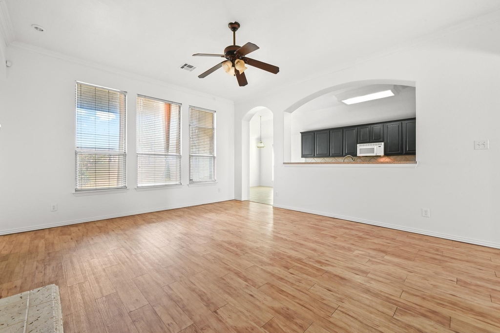 1665 Amberwood Loop - Photo 11