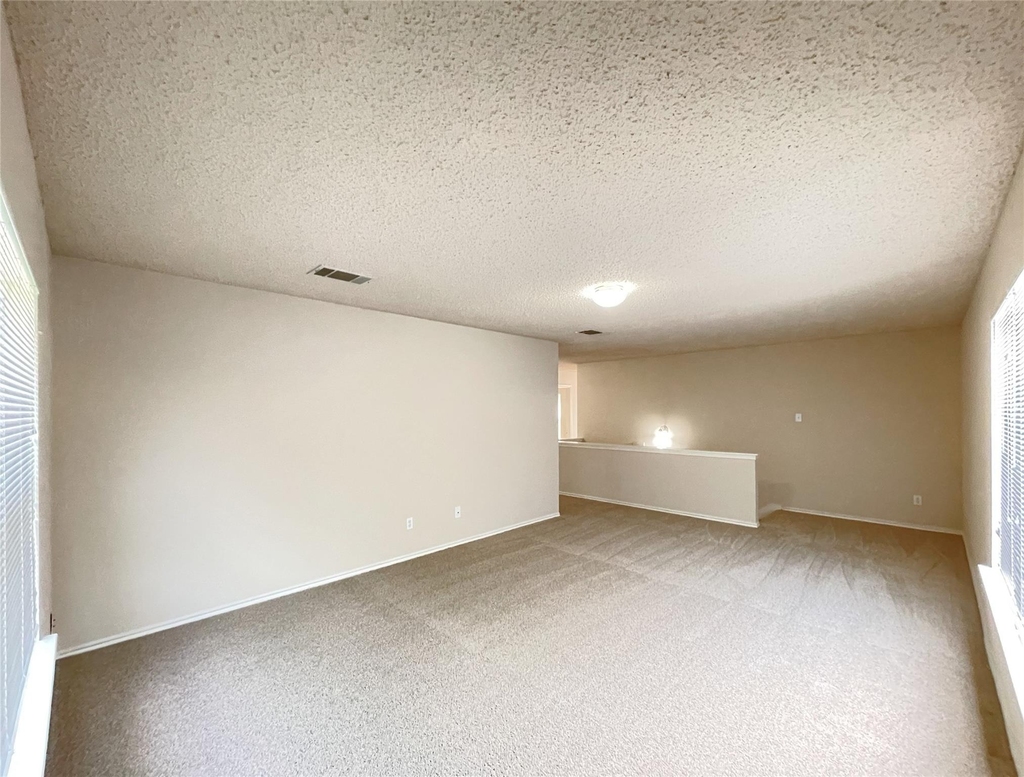 3079 Hill St - Photo 14