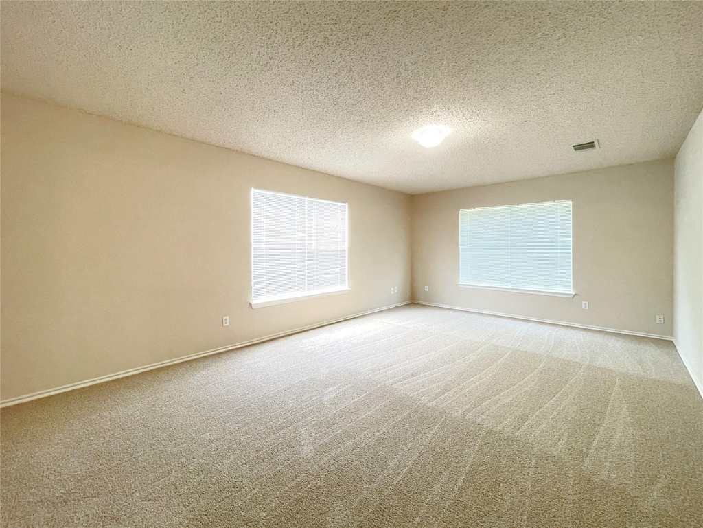 3079 Hill St - Photo 13