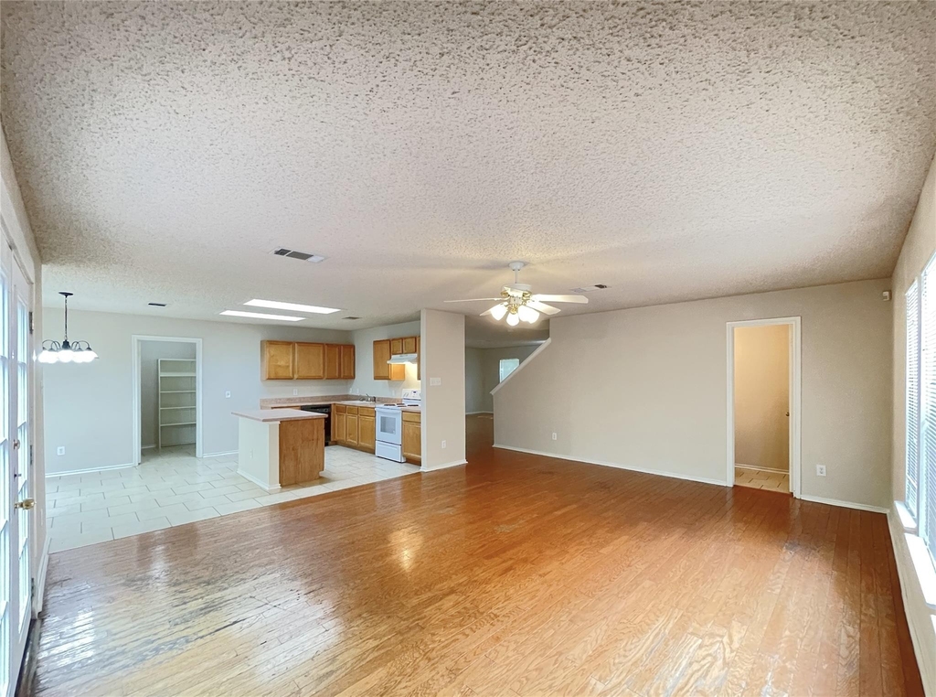 3079 Hill St - Photo 6