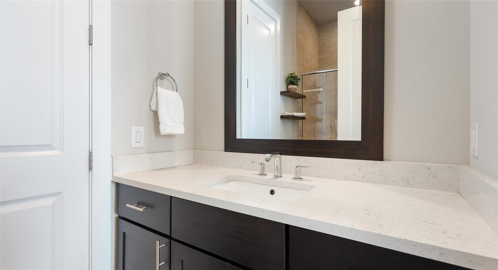 1411 Town Creek Dr - Photo 4