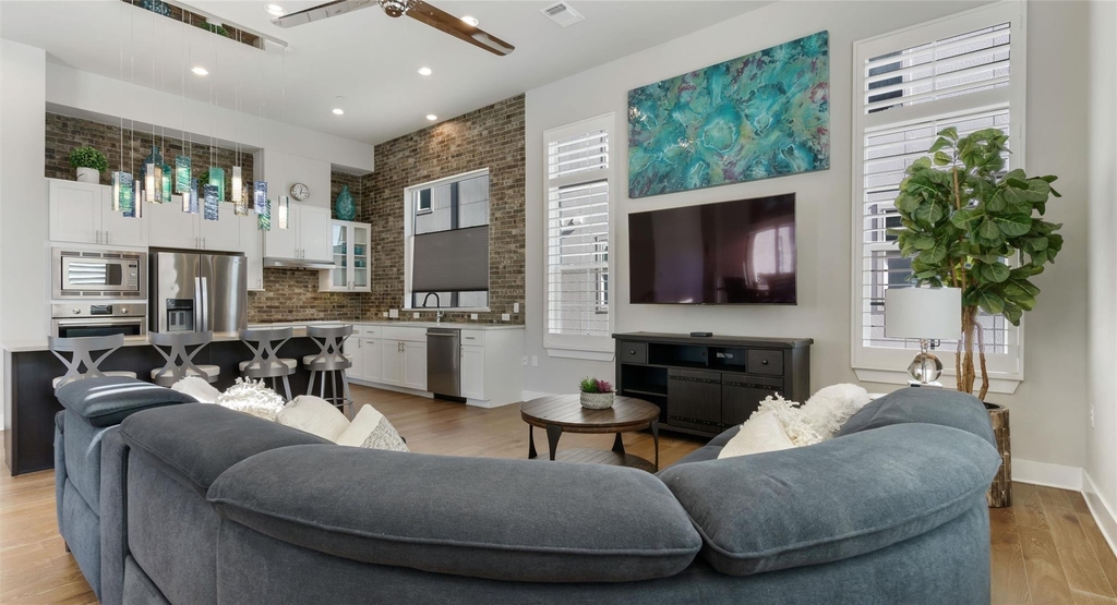 1411 Town Creek Dr - Photo 18