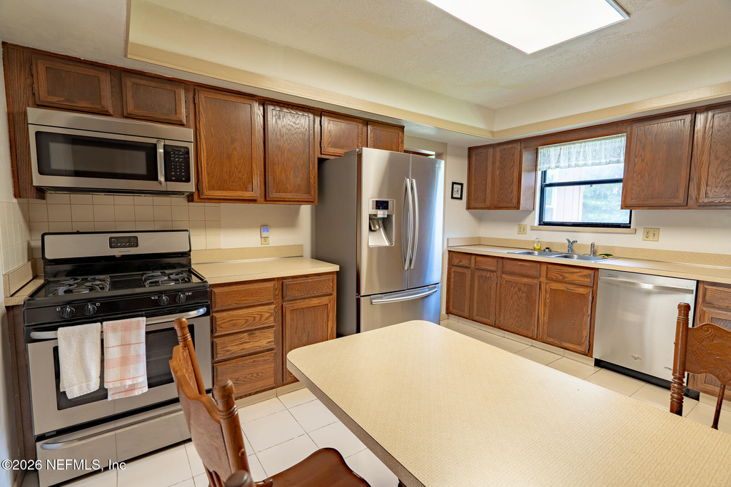 4909 Beige Street - Photo 8