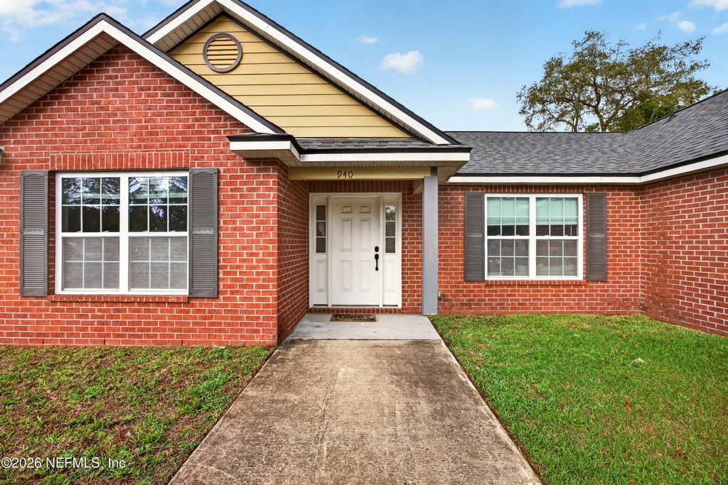940 State Road 13 N - Photo 3