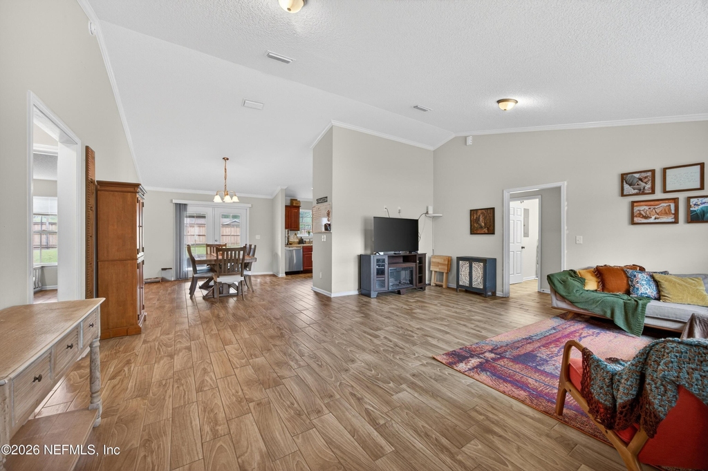 940 State Road 13 N - Photo 4