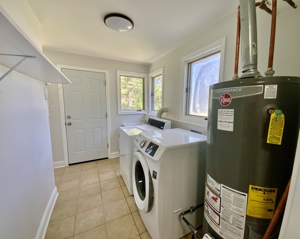 340 Sanders Road - Photo 15