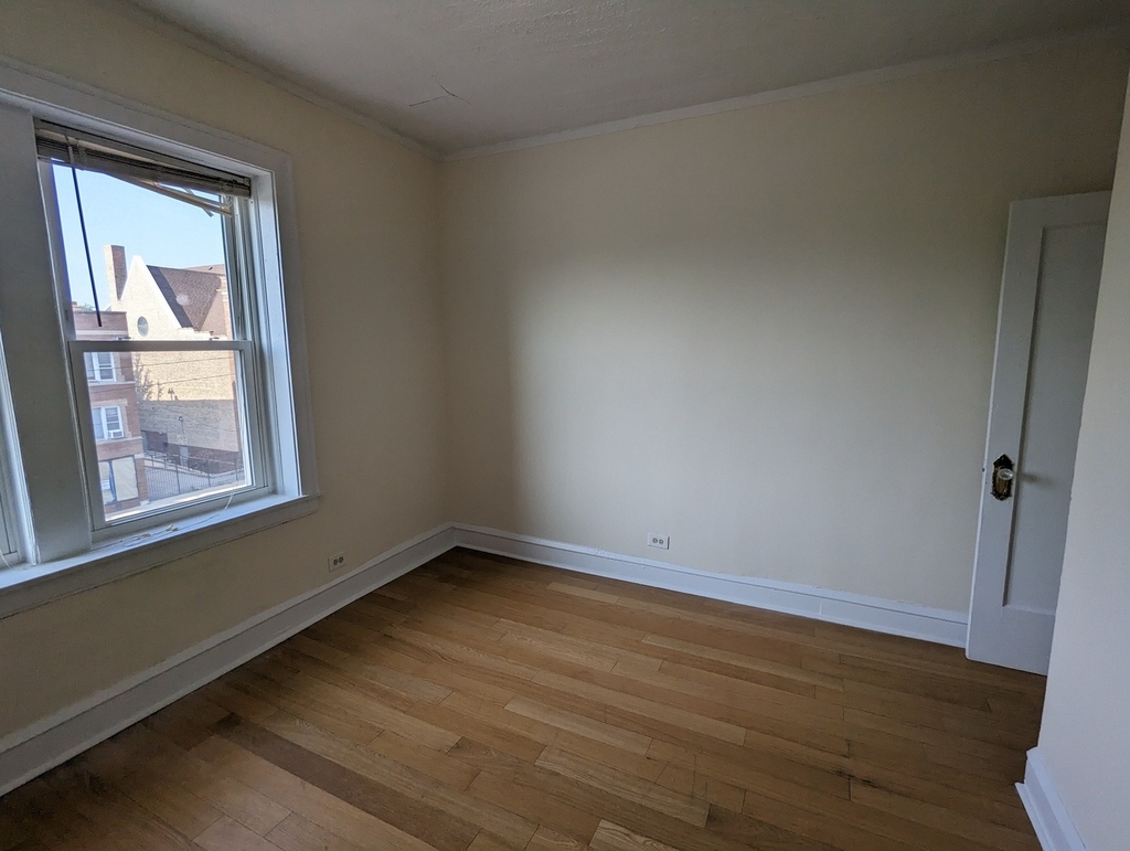 3533 W Fullerton Avenue - Photo 9