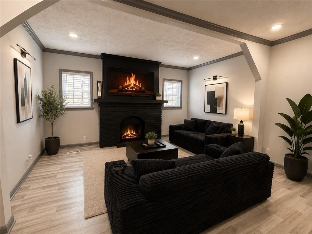2110 Newnan Street - Photo 5