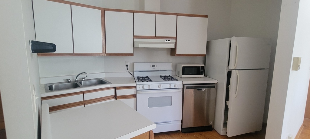 3420 N Paulina Street - Photo 5