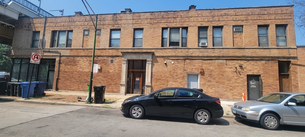3420 N Paulina Street - Photo 0