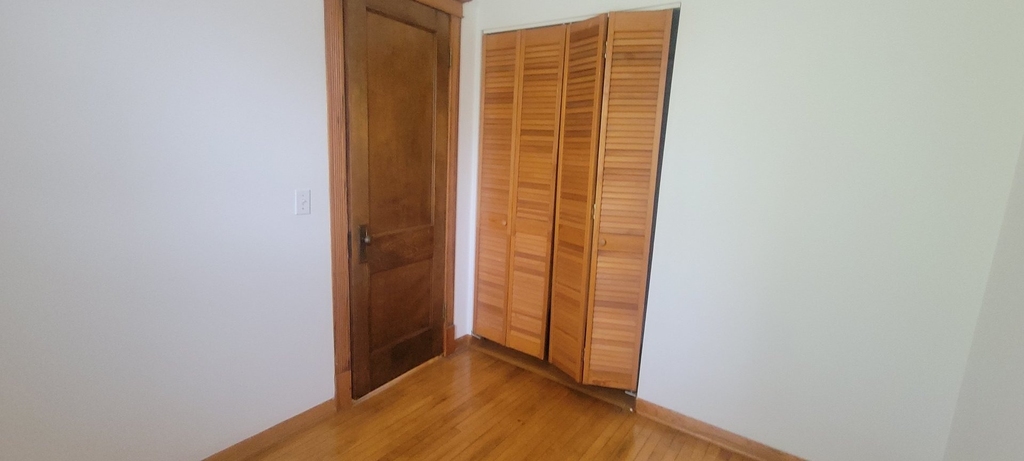 3420 N Paulina Street - Photo 9