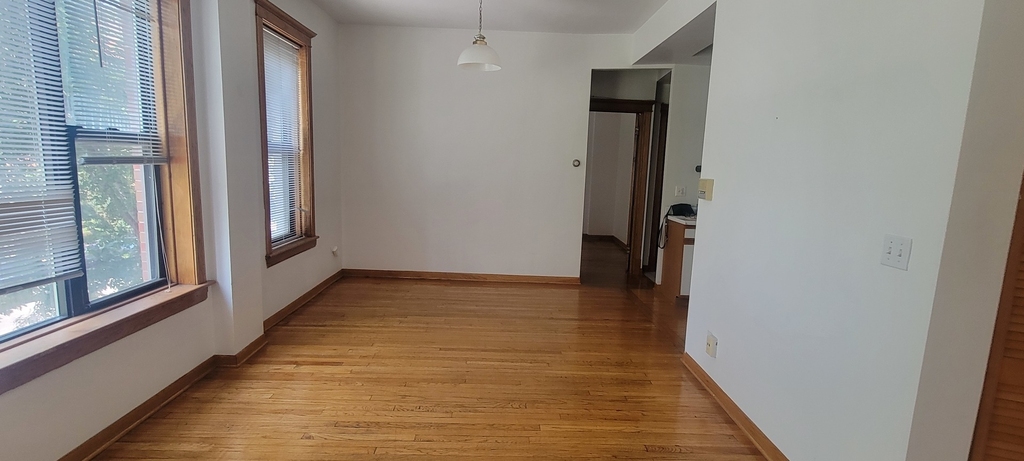 3420 N Paulina Street - Photo 2