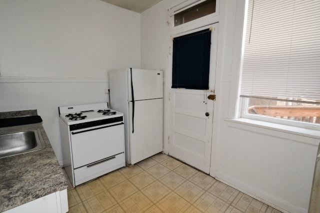 5021 N Winchester Avenue - Photo 3