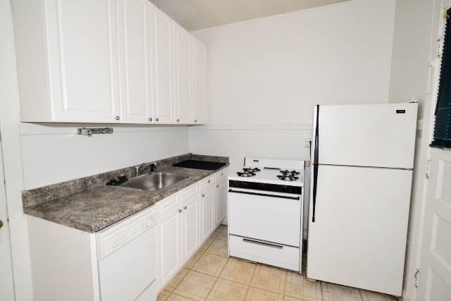 5021 N Winchester Avenue - Photo 1