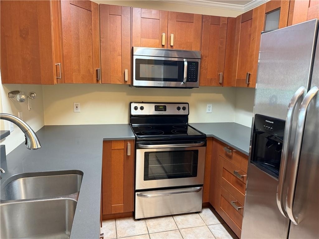 1101 Juniper Street Ne - Photo 3