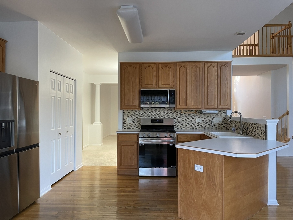 1670 Highmeadow Lane - Photo 5