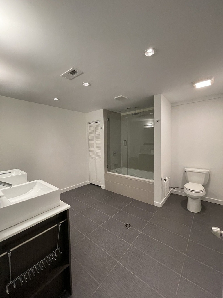 1451 N Ashland Avenue - Photo 17