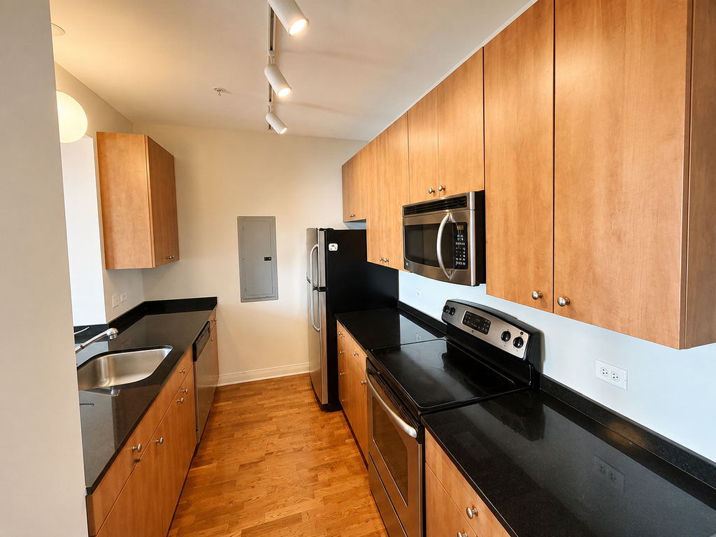 565 W Quincy Street - Photo 2