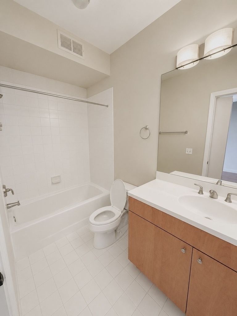 565 W Quincy Street - Photo 13