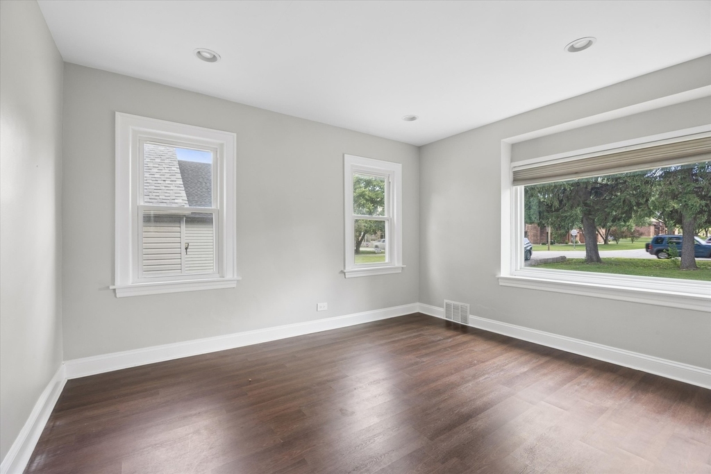 334 55th Street - Photo 3