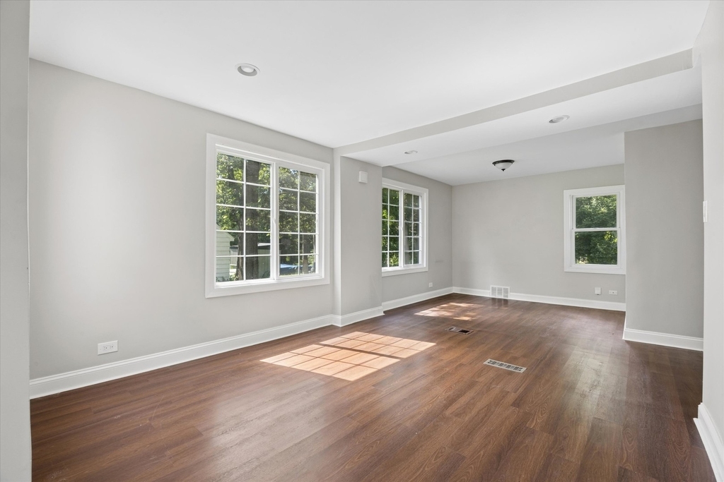 334 55th Street - Photo 2
