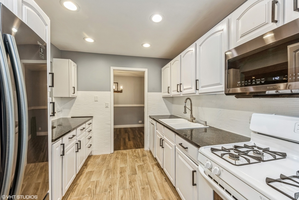 5101 Carriageway Drive - Photo 1